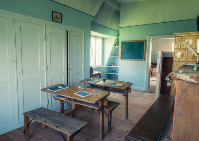 Historisches Schulzimmer im Gutshaus.